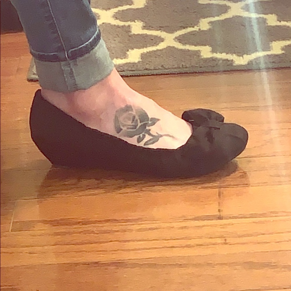 Cute black flats